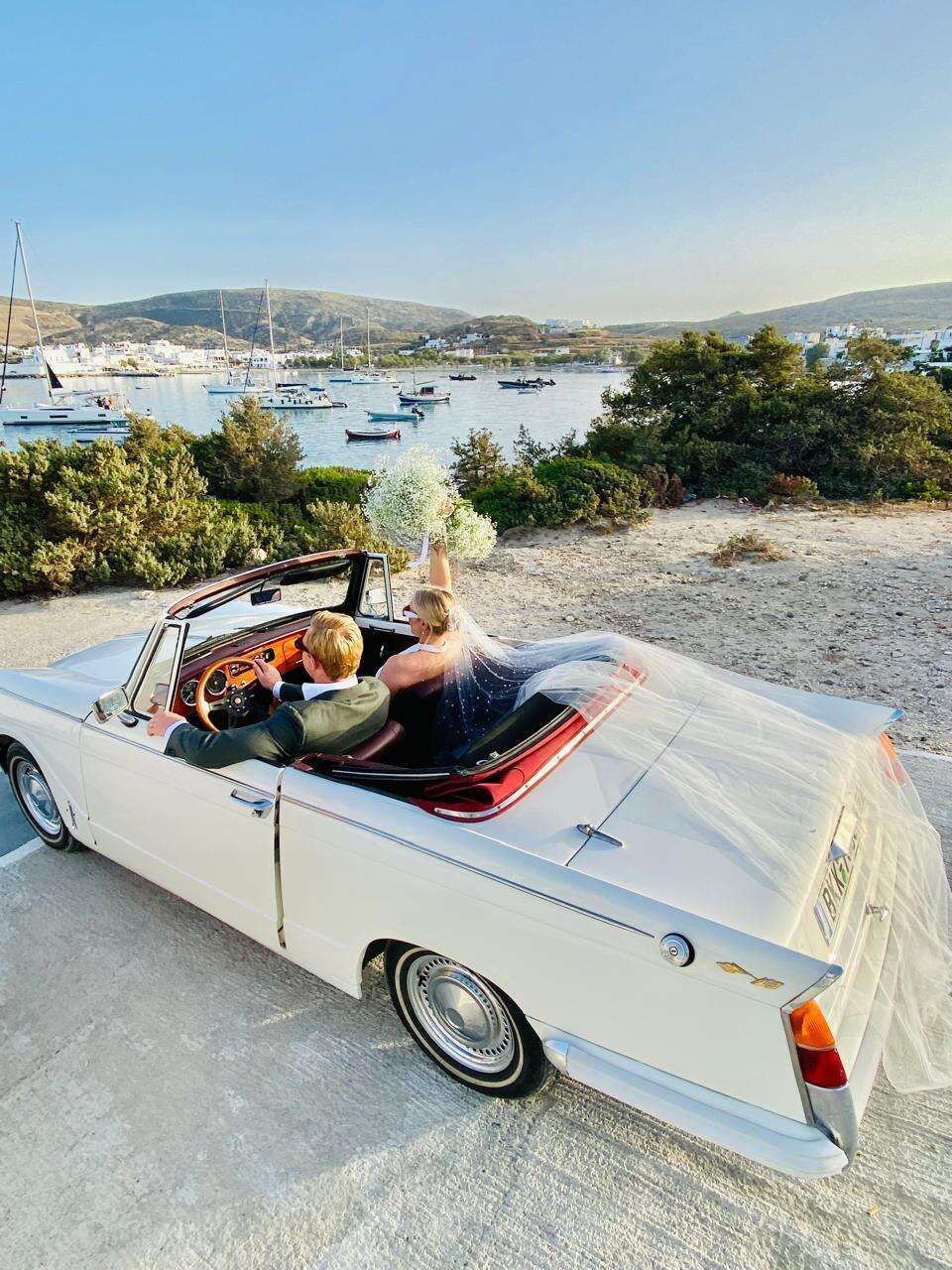Wedding on Milos